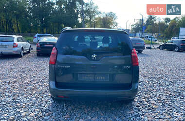 Мікровен Peugeot 5008 2013 в Рівному