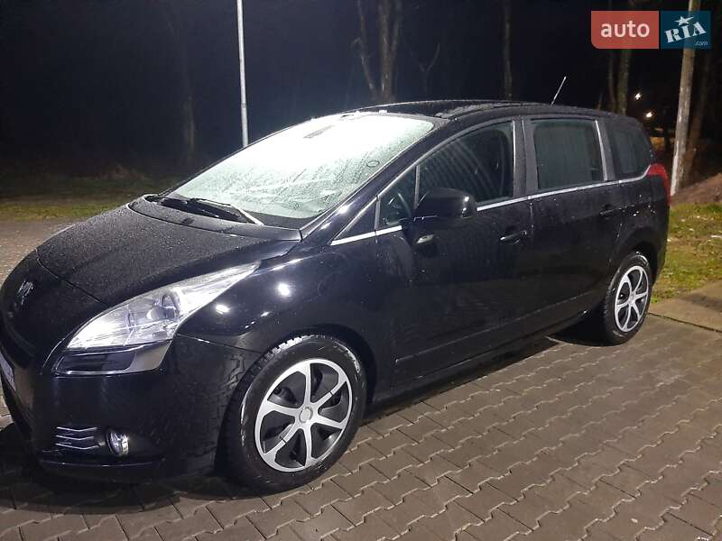 Мікровен Peugeot 5008 2013 в Дрогобичі