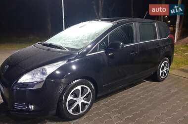 Микровэн Peugeot 5008 2013 в Дрогобыче