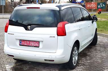Микровэн Peugeot 5008 2011 в 