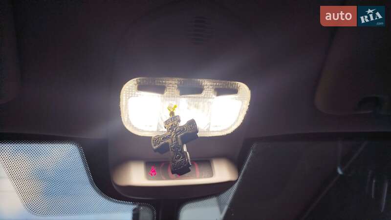 Микровэн Peugeot 5008 2012 в Житомире