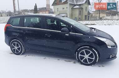 Микровэн Peugeot 5008 2013 в Дрогобыче