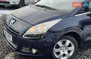 Мікровен Peugeot 5008 2011 в Стрию