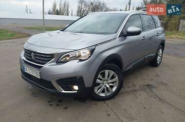 Позашляховик / Кросовер Peugeot 5008 2017 в Новоархангельську