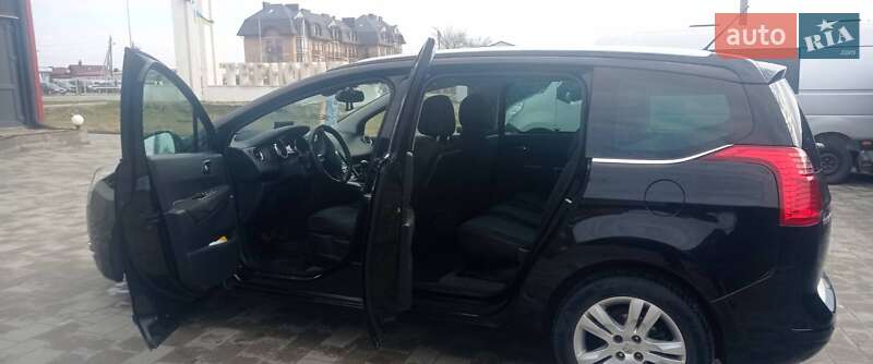 Микровэн Peugeot 5008 2011 в Тернополе