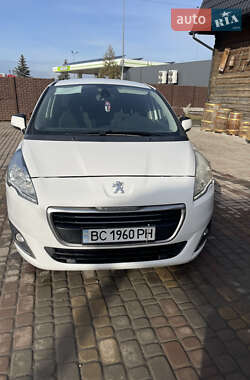 Микровэн Peugeot 5008 2015 в Львове