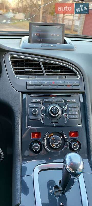 Мікровен Peugeot 5008 2010 в Львові