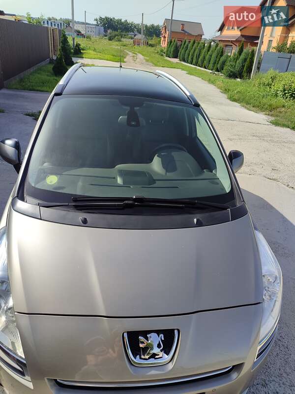 Микровэн Peugeot 5008 2012 в Киеве фото 15 Микровэн Peugeot 5008 2012 в Киеве
