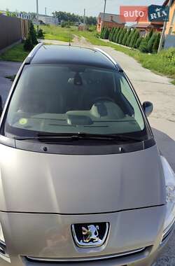 Мікровен Peugeot 5008 2012 в 