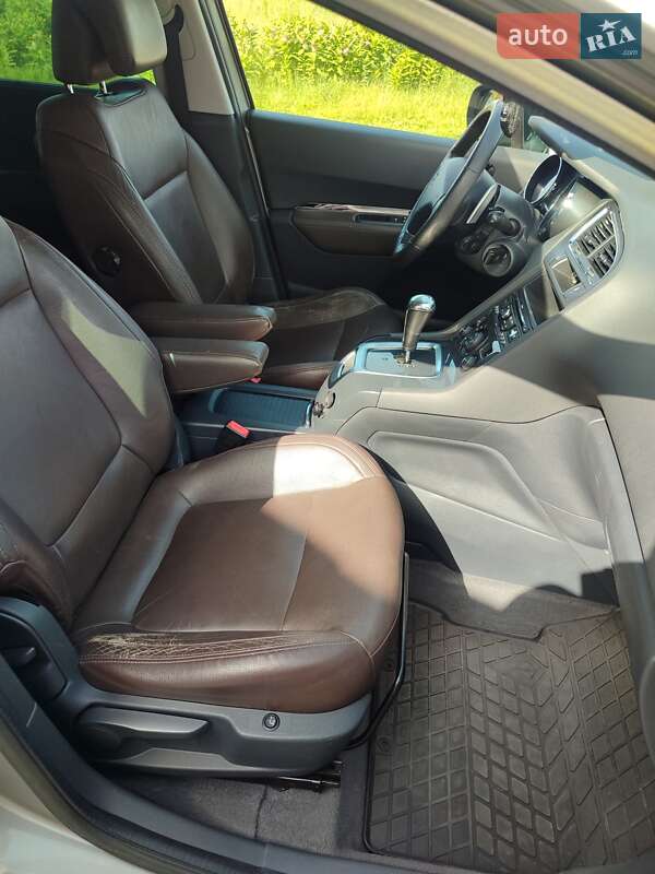 Микровэн Peugeot 5008 2012 в Киеве фото 14 Микровэн Peugeot 5008 2012 в Киеве