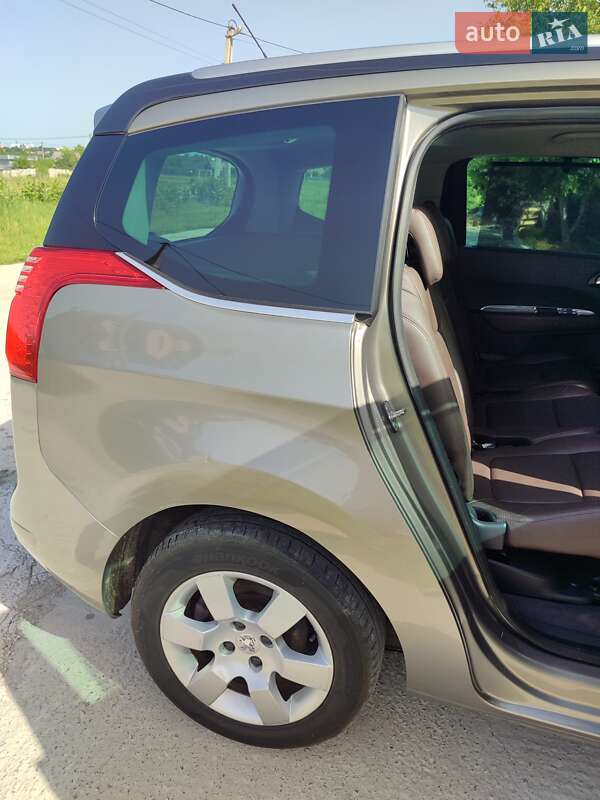 Микровэн Peugeot 5008 2012 в Киеве фото 10 Микровэн Peugeot 5008 2012 в Киеве