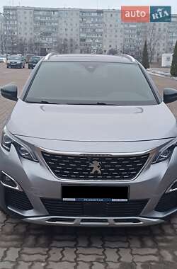 Внедорожник / Кроссовер Peugeot 5008 2018 в Киеве