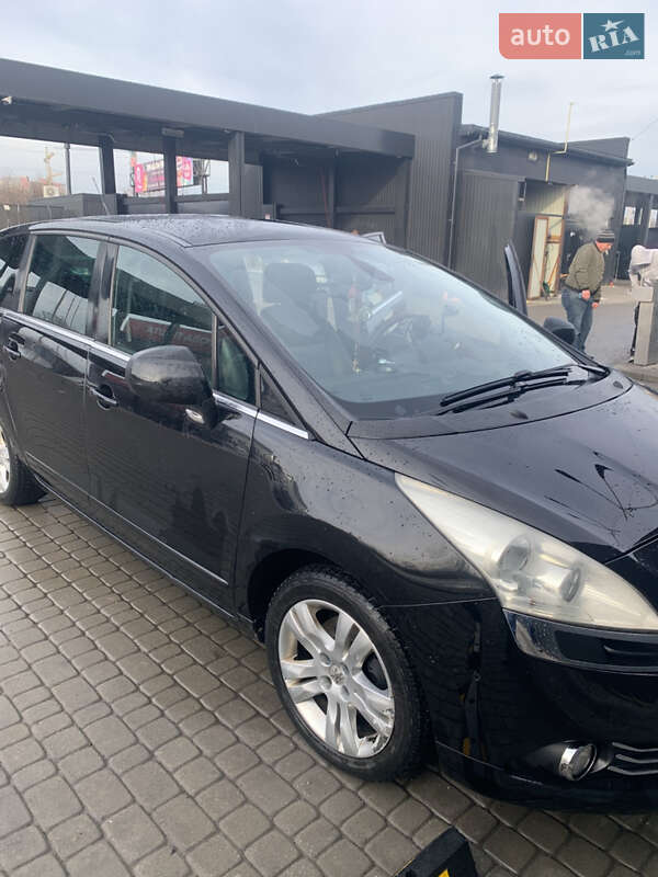 Микровэн Peugeot 5008 2009 в Винниках