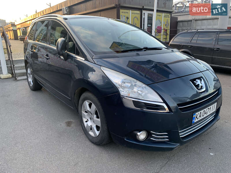 Микровэн Peugeot 5008 2012 в Киеве