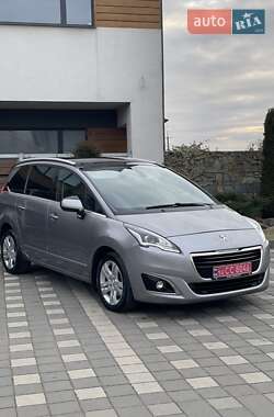 Микровэн Peugeot 5008 2016 в Стрые