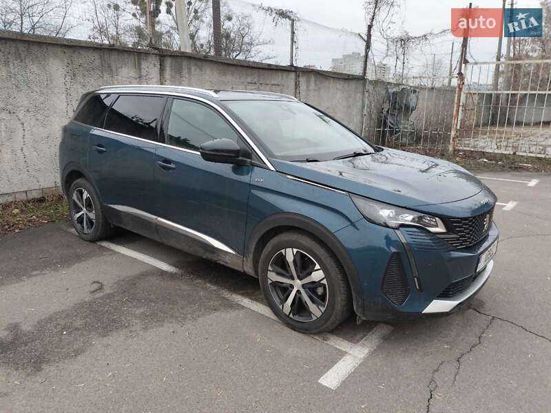 Внедорожник / Кроссовер Peugeot 5008 2022 в Киеве