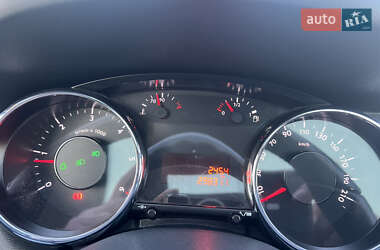 Микровэн Peugeot 5008 2012 в 