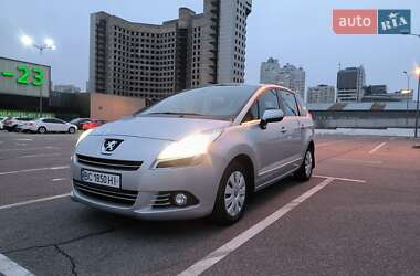 Микровэн Peugeot 5008 2011 в Киеве