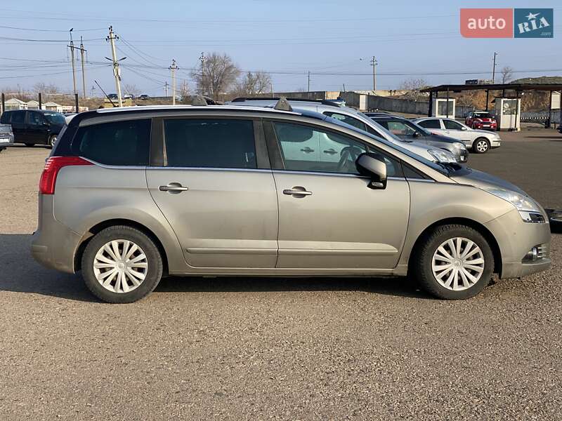 Микровэн Peugeot 5008 2011 в Одессе