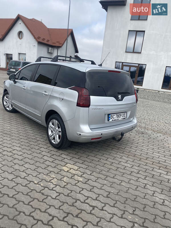 Мікровен Peugeot 5008 2011 в Яворові