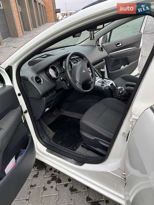 Мікровен Peugeot 5008 2012 в Чернівцях