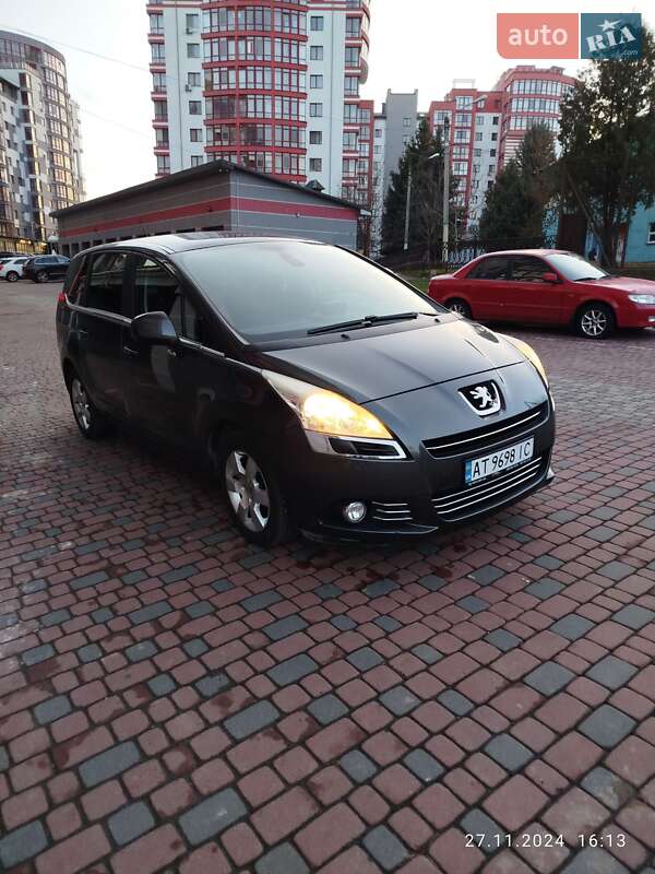 Микровэн Peugeot 5008 2010 в Ивано-Франковске
