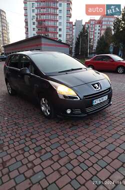 Микровэн Peugeot 5008 2010 в 