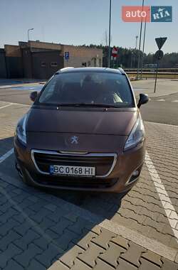 Микровэн Peugeot 5008 2014 в Львове