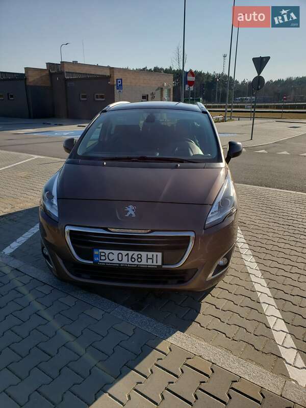 Peugeot 5008 2014