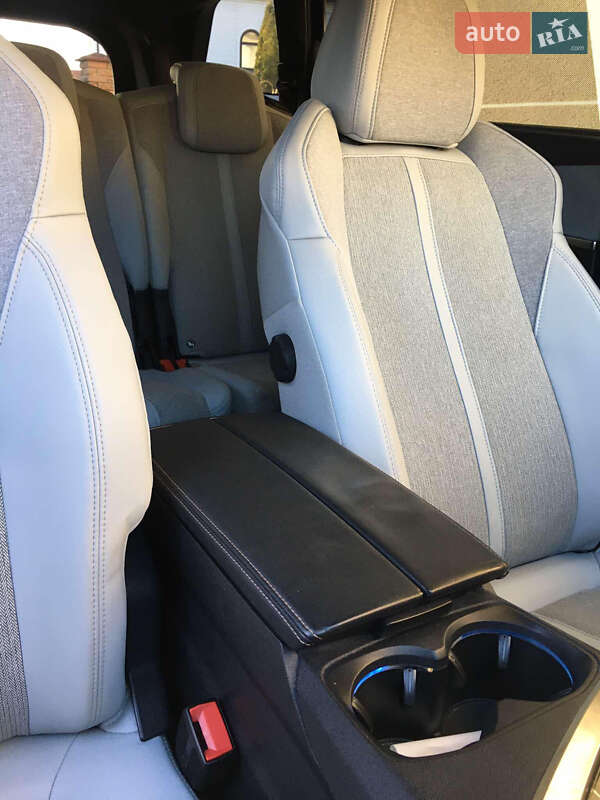 Позашляховик / Кросовер Peugeot 5008 2018 в Бродах фото 14 Позашляховик / Кросовер Peugeot 5008 2018 в Бродах