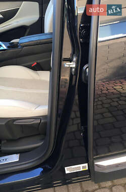 Позашляховик / Кросовер Peugeot 5008 2018 в Бродах