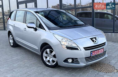 Микровэн Peugeot 5008 2012 в Тернополе