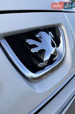 Микровэн Peugeot 5008 2010 в 