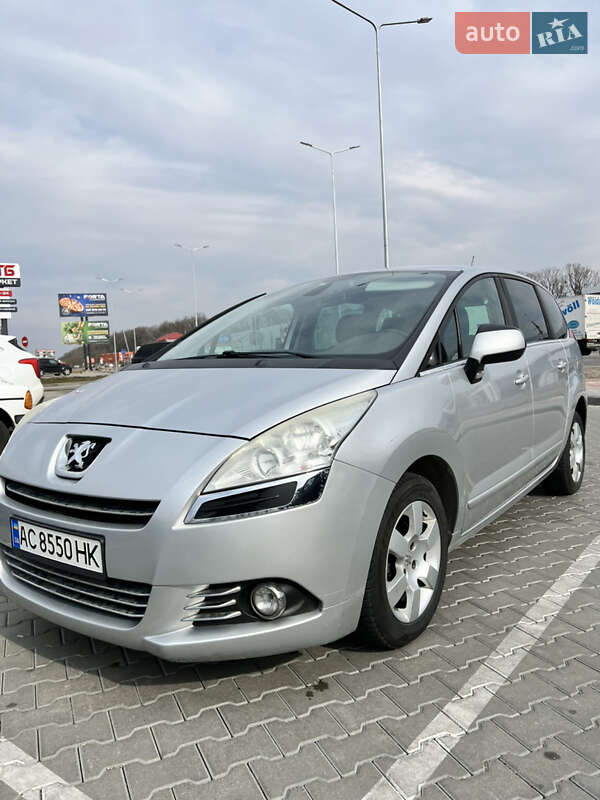 Мікровен Peugeot 5008 2012 в Луцьку