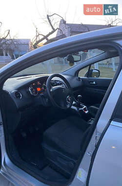 Мікровен Peugeot 5008 2009 в 