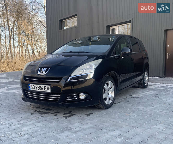 Микровэн Peugeot 5008 2012 в Тернополе