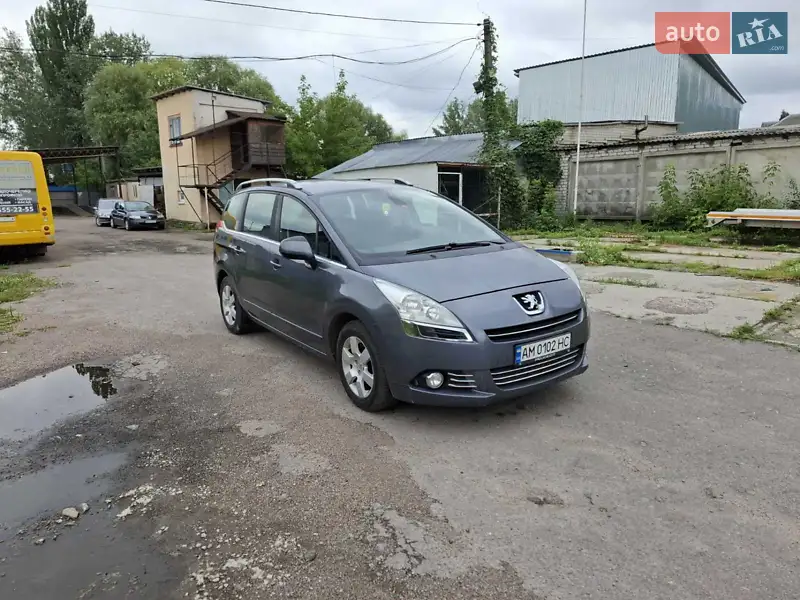 Peugeot 5008