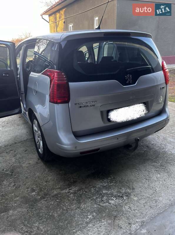 Мікровен Peugeot 5008 2010 в Чернівцях