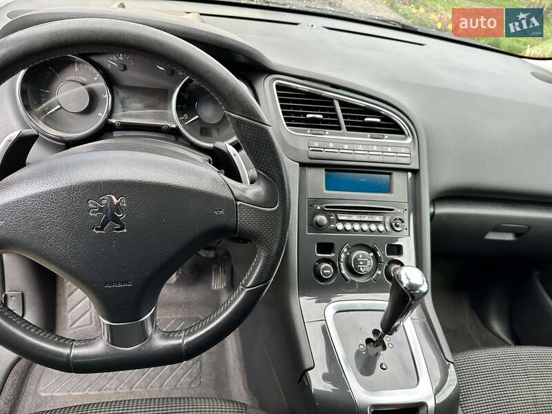 Мікровен Peugeot 5008 2013 в Чернівцях