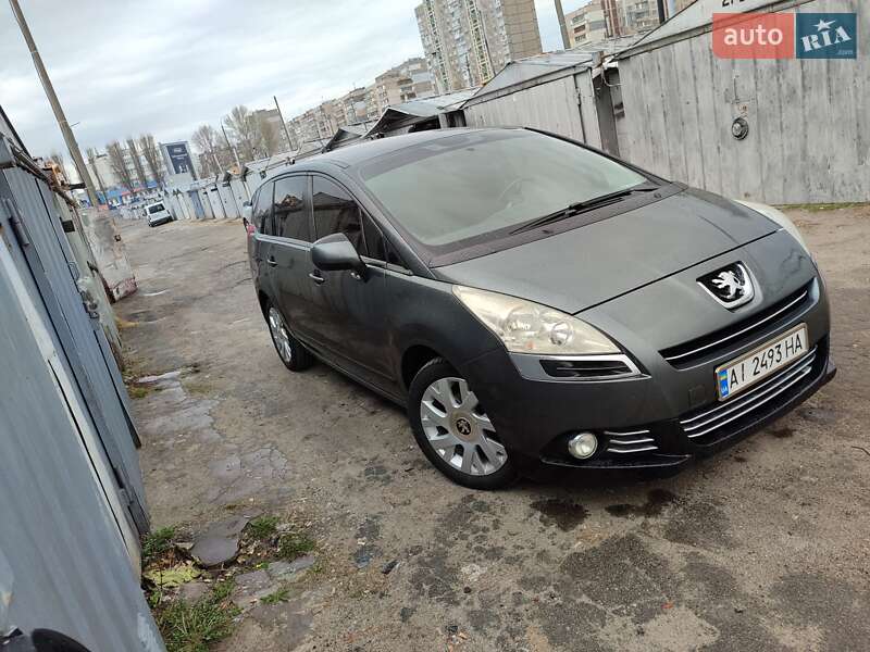 Мікровен Peugeot 5008 2010 в Києві
