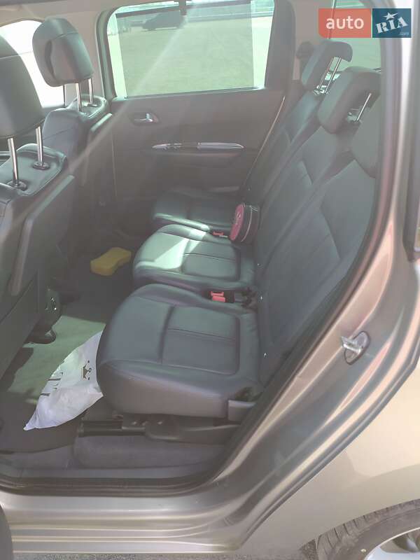 Микровэн Peugeot 5008 2010 в Киеве фото 10 Микровэн Peugeot 5008 2010 в Киеве