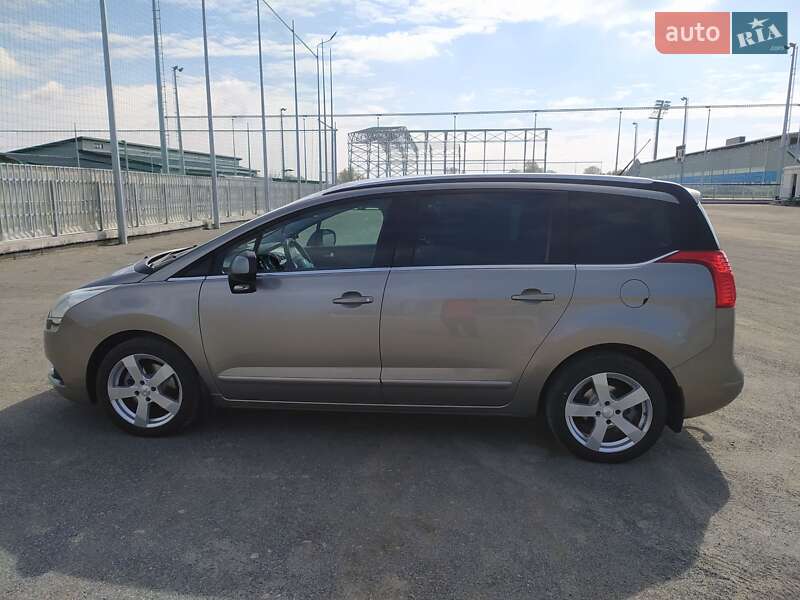 Микровэн Peugeot 5008 2010 в Киеве фото 2 Микровэн Peugeot 5008 2010 в Киеве