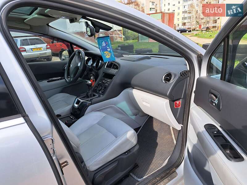 Мікровен Peugeot 5008 2009 в Чугуєві