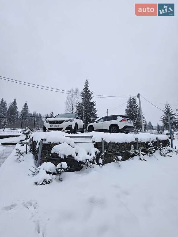 Позашляховик / Кросовер Peugeot 5008 2018 в Калуші