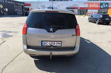 Микровэн Peugeot 5008 2013 в 