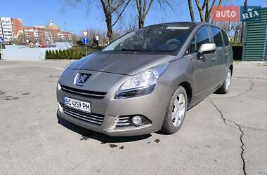 Микровэн Peugeot 5008 2013 в 