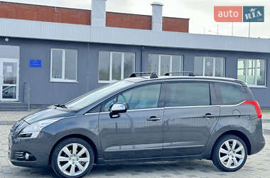 Мікровен Peugeot 5008 2011 в 