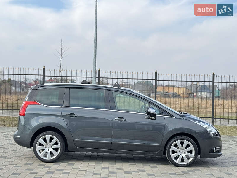 Микровэн Peugeot 5008 2011 в Ковеле