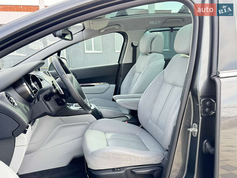 Микровэн Peugeot 5008 2011 в Ковеле