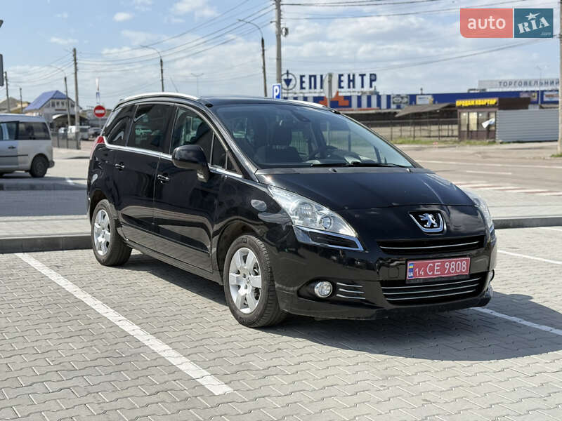 Микровэн Peugeot 5008 2011 в Калуше